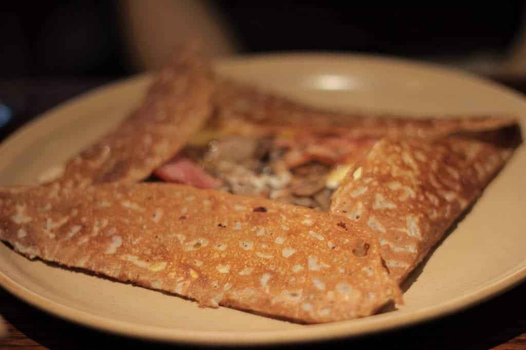 Se quiser comer um delicioso crepe francês, vá ao Breizh Café, em Paris