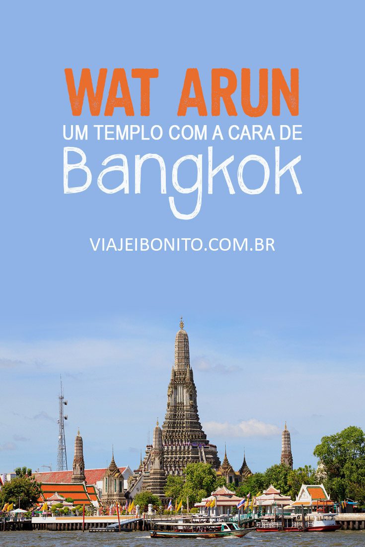 Wat Arun, templo budista em Bangkok. Saiba como chegar de barco, quanto custa, o que ver e quanto tempo ficar em um dos templos mais bonitos da capital tailandesa. Aprenda a se portar dentro do templo respeitando a fé e as tradições da Tailândia. Créditos: Sombat Muycheen / Fonte: Shutterstock