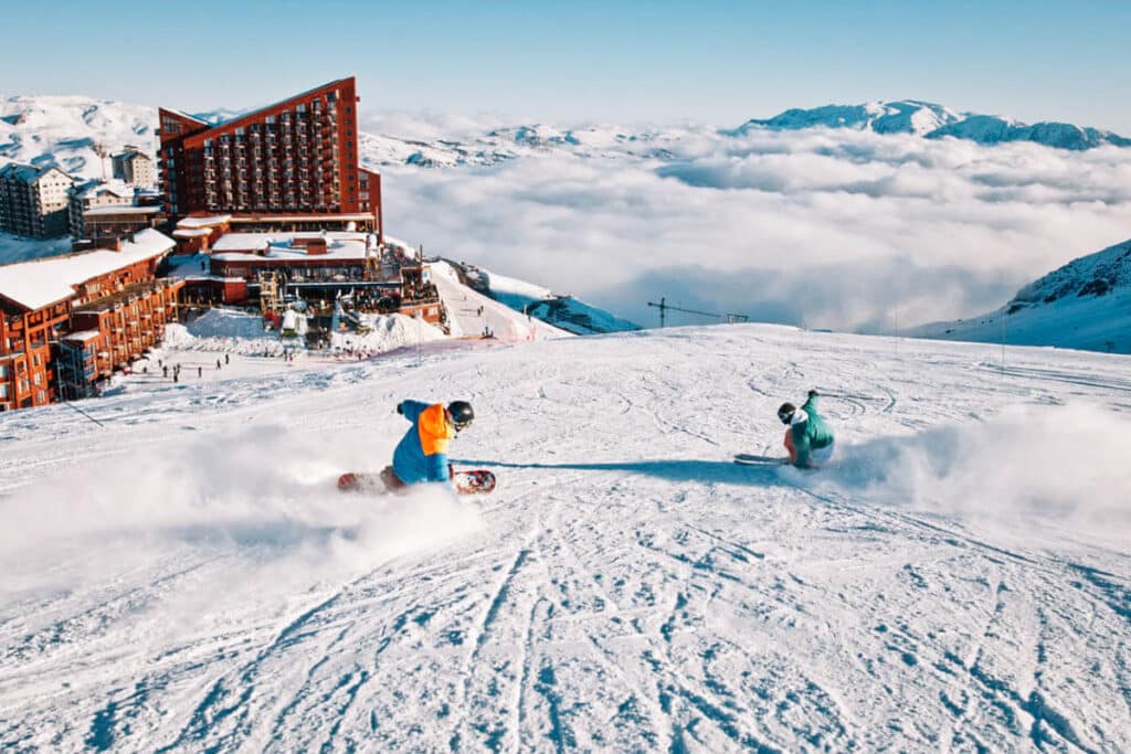 Resort de ski no Valle Nevado, Chile