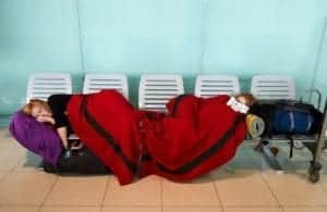 Dicas de como dormir em aeroportos