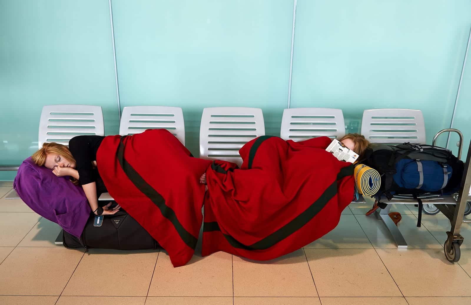 5 dicas para dormir confortavelmente em aeroportos