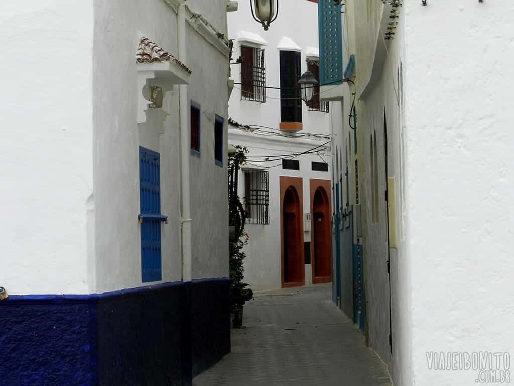 Uma das ruas da Medina de Asilah, Marrocos