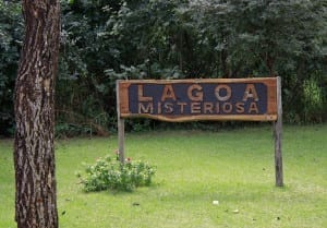Entrada da trilha que leva à Lagoa Misteriosa, em Bonito, Mato Grosso do Sul