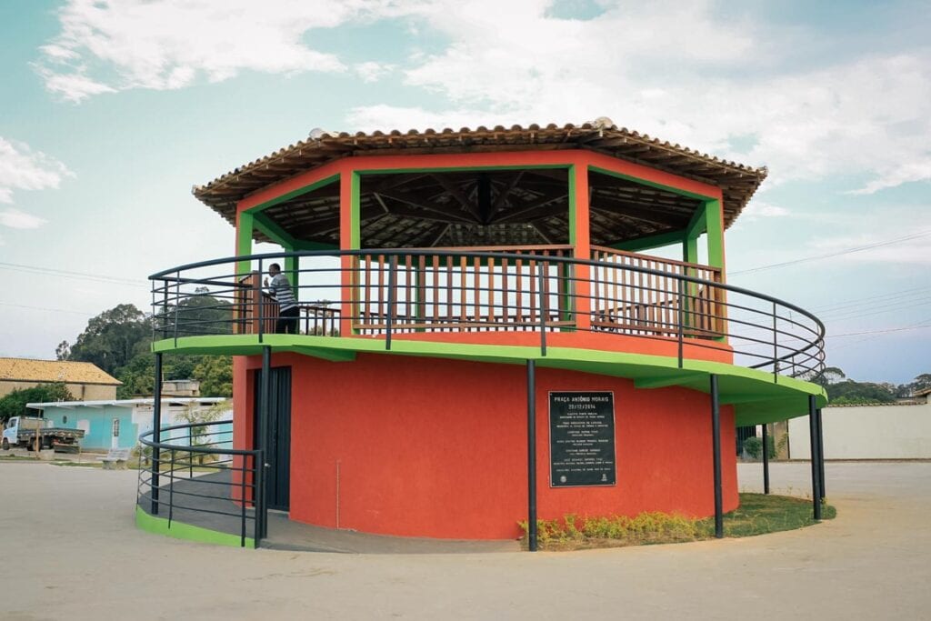 Coreto na Praça Antônio Morais em Entre Rios de Minas, Minas Gerais