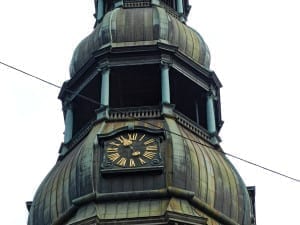 Torre da St. Peter's Church, em Riga, na Letônia