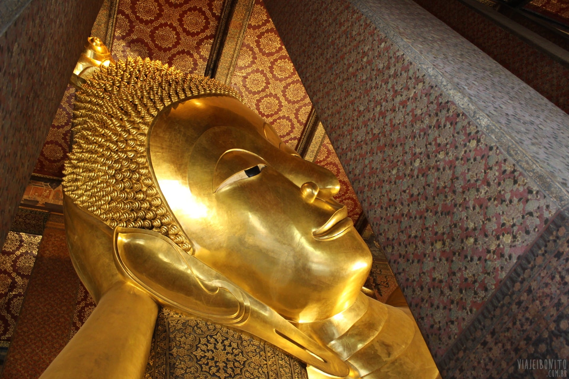 Templo do Buda Reclinado, Wat Pho, em Bangkok, Tailândia