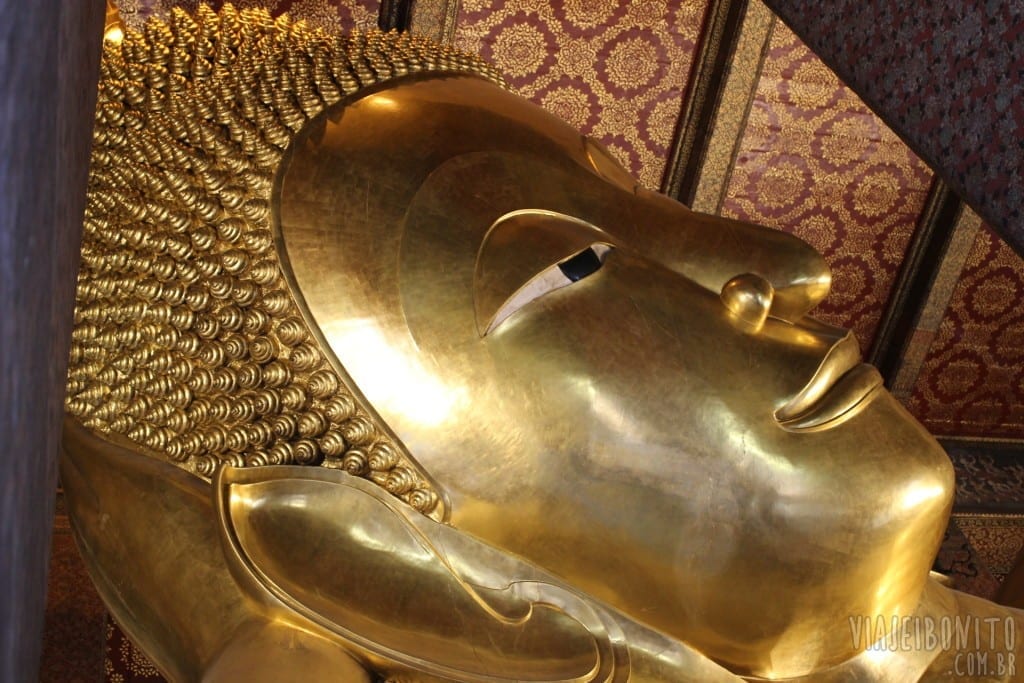 Templo do Buda Reclinado, Wat Pho, em Bangkok, Tailândia