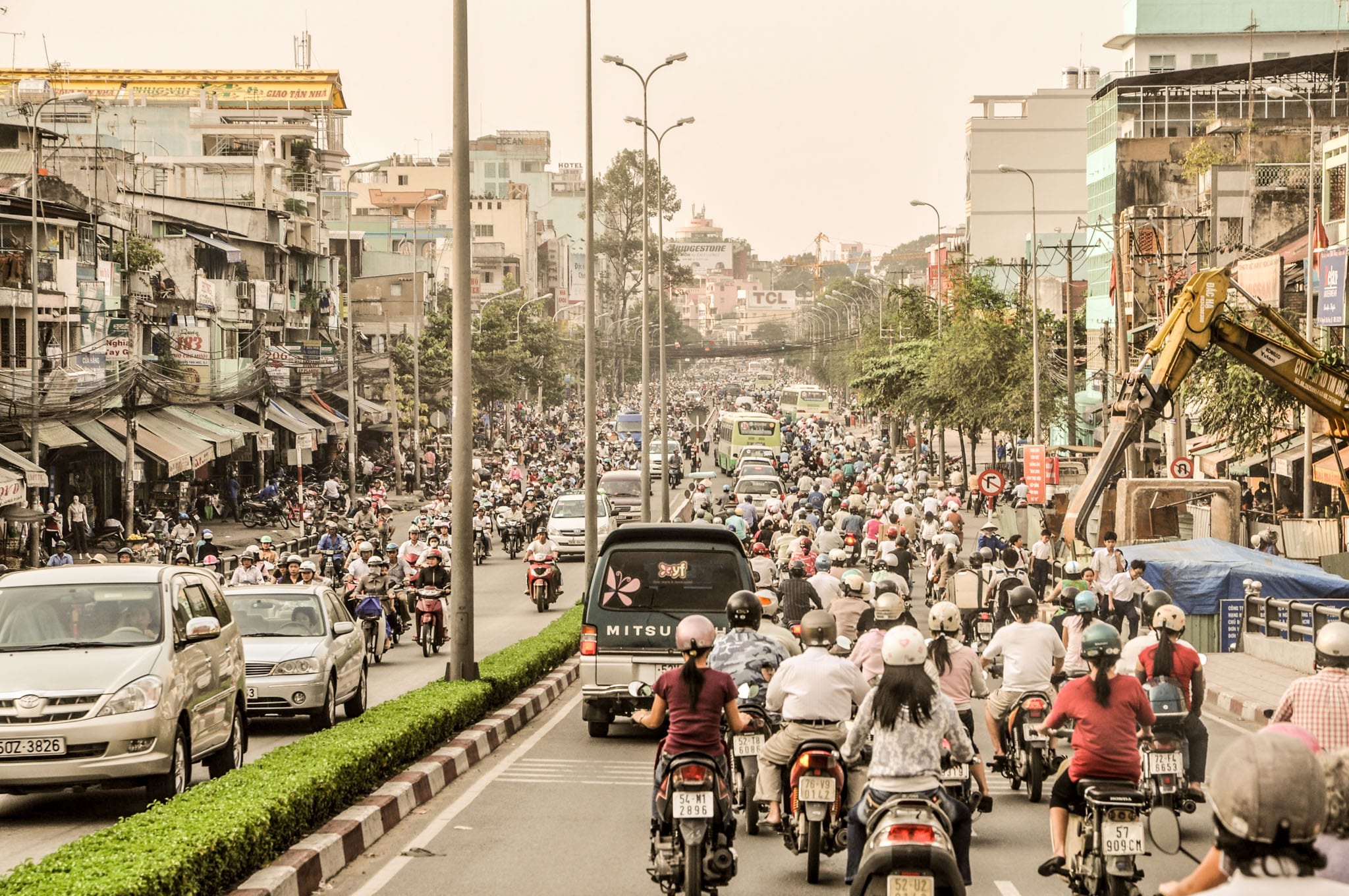 Como é atravessar uma rua em Ho Chi Minh, no Vietnã?
