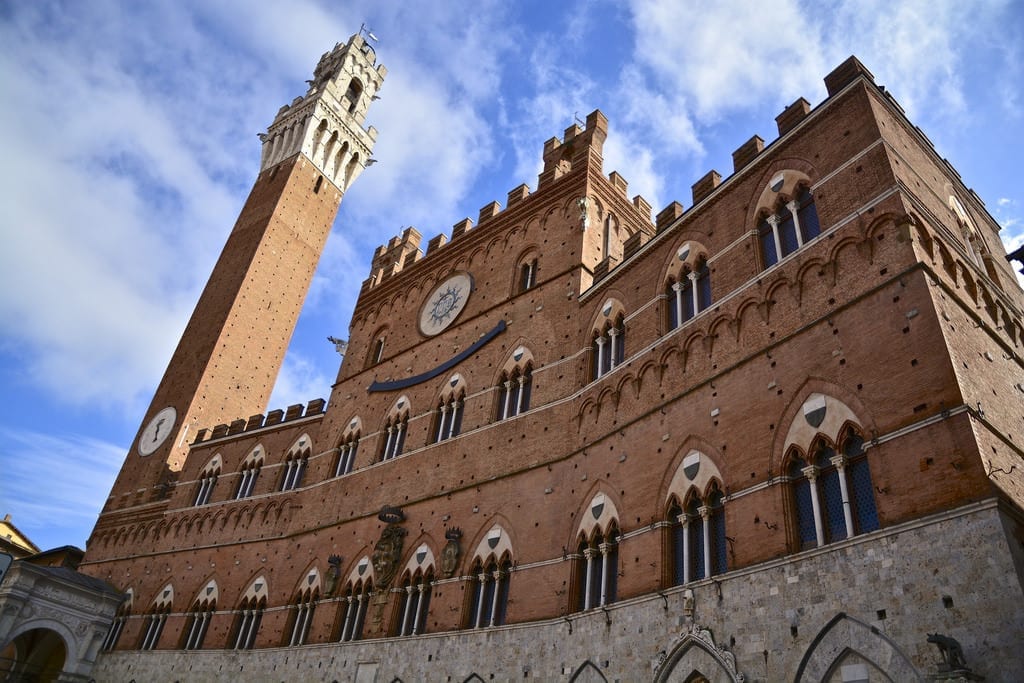 O Palazzo Comunale, ou Palazzo Pubblico, é sede da prefeitura de Siena, na Itália