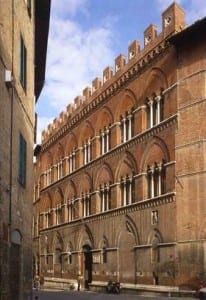 Palazzo Bonsignori, onde está a Pinacoteca Nazionale di Siena. Aí dentro existe um acervo de obras do Trecento e do Quattrocento italianos e mais um monte de obras mais recentes e de outros países