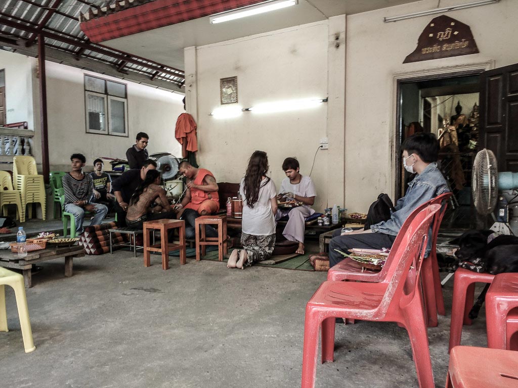 Sak Yant: como consegui a minha de graça em Bangkok - Viajei Bonito