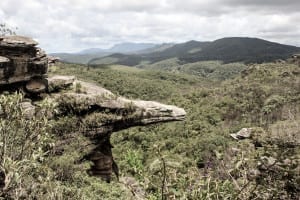 Pedra do Jacaré, no Parque Natural Municipal Cachoeira das Andorinhas, Ouro Preto, Minas Gerais