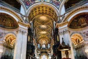 Interior da St Paul's Cathedral, em Londres