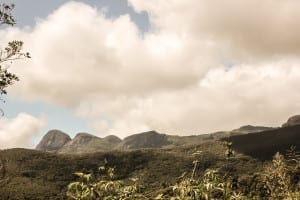 Montanha que se assemelha a mulher e elefante em Aiuruoca, Minas Gerais