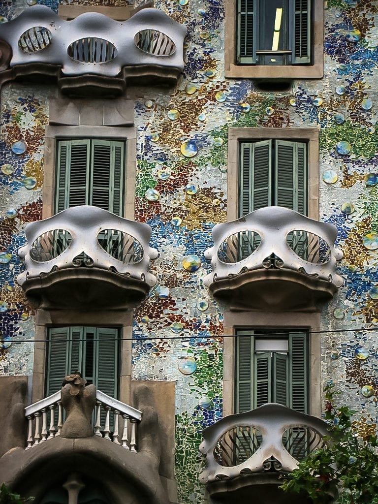 O passeio guiado pelas obras de Gaudí pode ser feito de graça em Barcelona, na Espanha