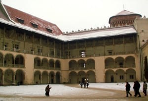 Dentro do castelo