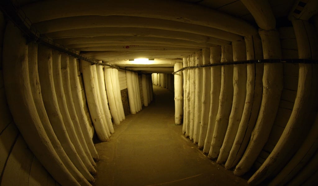 Túneis claustrofóbicos