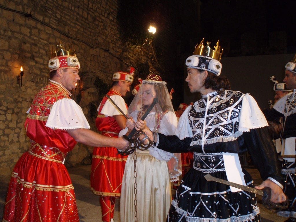 Mareska, dança tradicional de Korcula, na Croácia