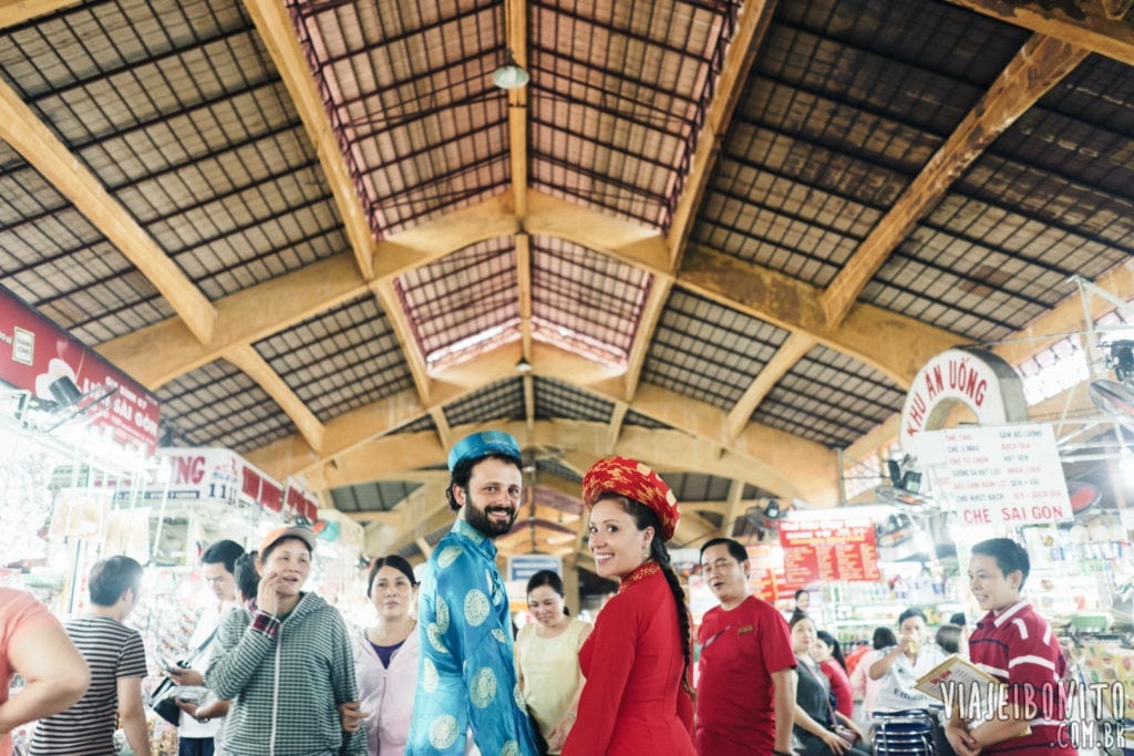 Mercado Chợ Bến Thành, em Ho Chi Minh, Vietnã, quando renovamos os votos de casamento