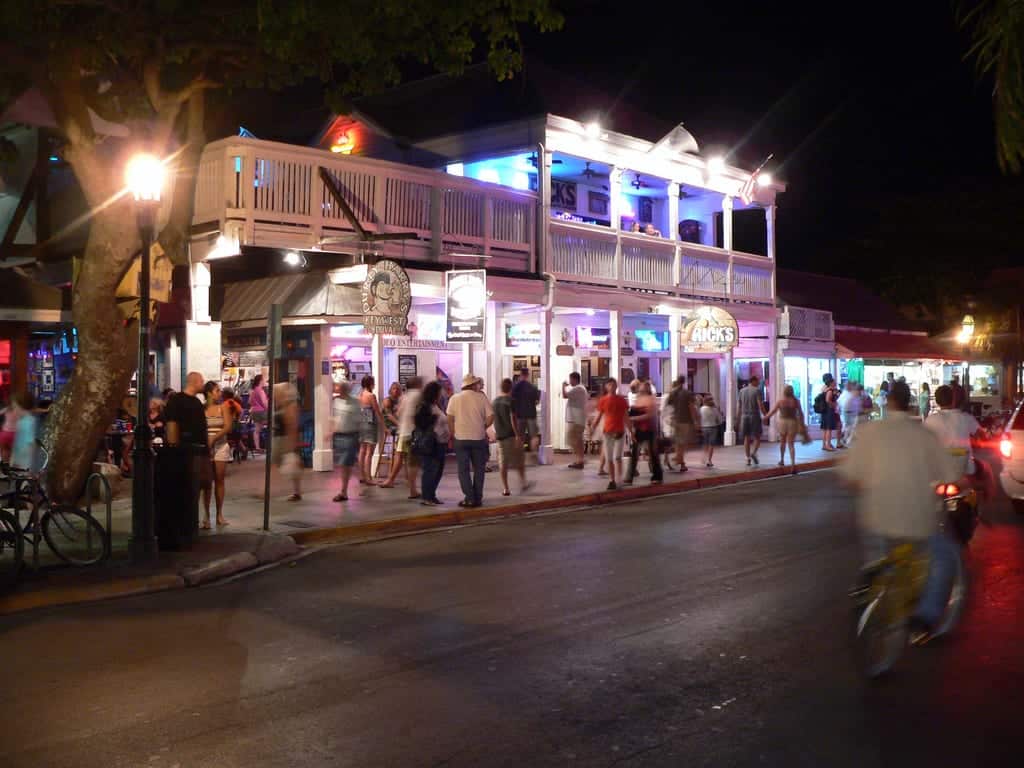 A noite na Duval Street, Key West, Florida Keys, Estados Unidos