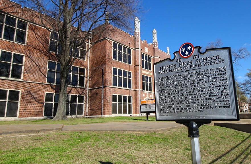 Humes High School, onde Elvis Presley estudou em Memphis