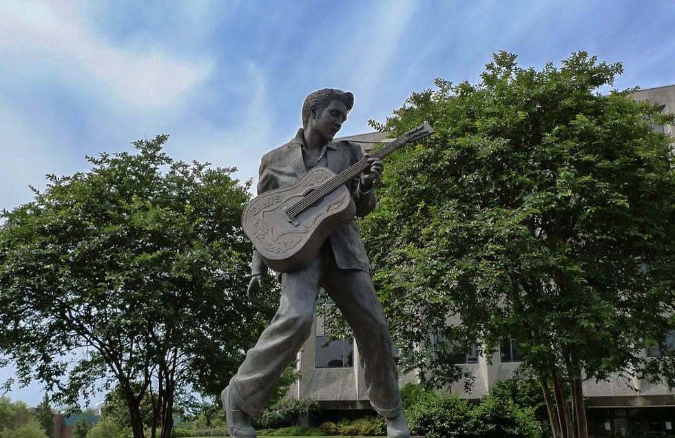 Estátua de Elvis na Beale Street, em Memphis