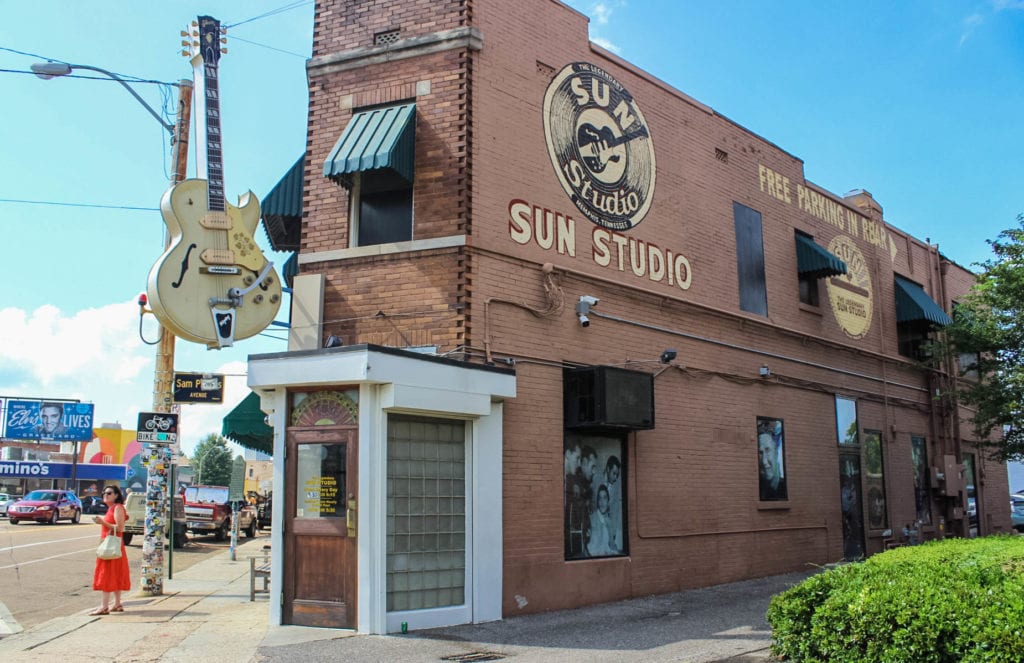 Foi no Sun Studio, em Memphis, que Elvis Presley gravou a sua primeira música