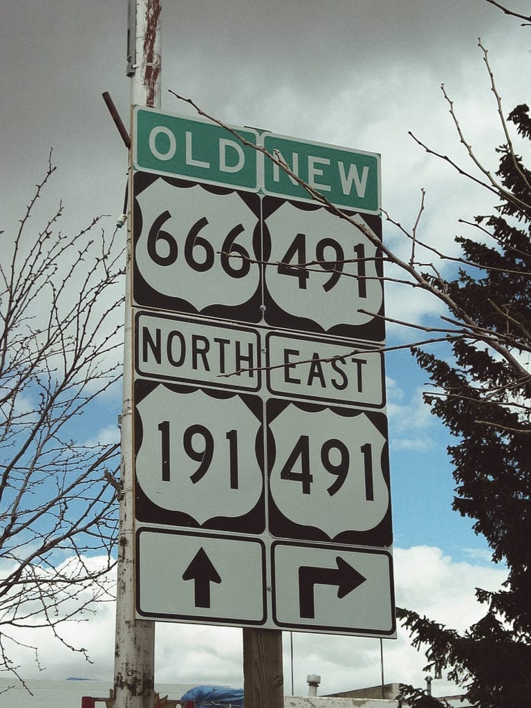 Por se tratar de um número cabalístico diabólico, a Rota 666 passou a ser Rota 491