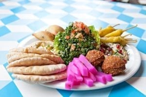 Culinária libanesa, além de deliciosa, é uma excelente alternativa para comer bem e barato em Londres