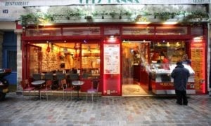 O restaurante Chez Hanna oferece opções de pratos a partir de 5 euros