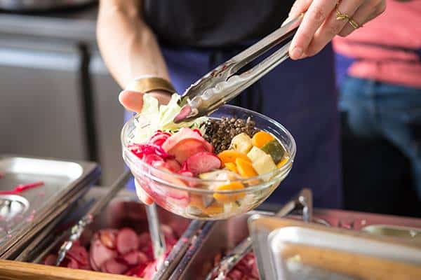 Le Bichat serve refeições caseiras e orgânicas a baixo custo em Paris