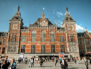 Amsterdam Centraal, a principal estação da capital holandesa