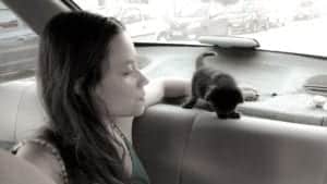 Gisele e Magdalena no carro antes da viagem pra Viçosa, Minas Gerais