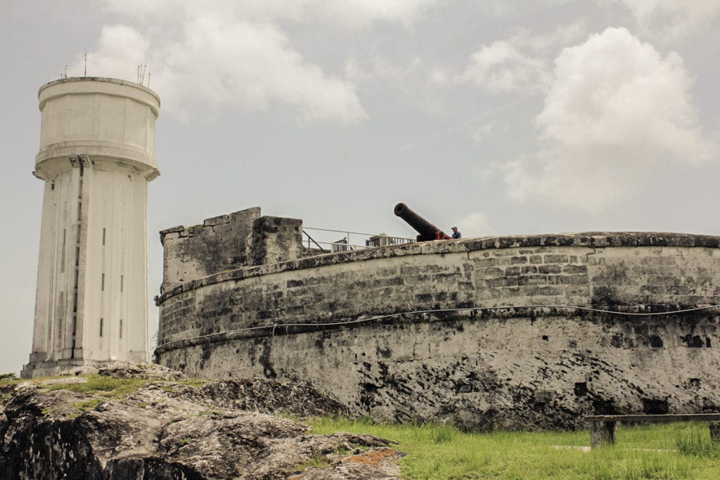 Fort Fincastle e Water Tower em Nassau, capital das Bahamas