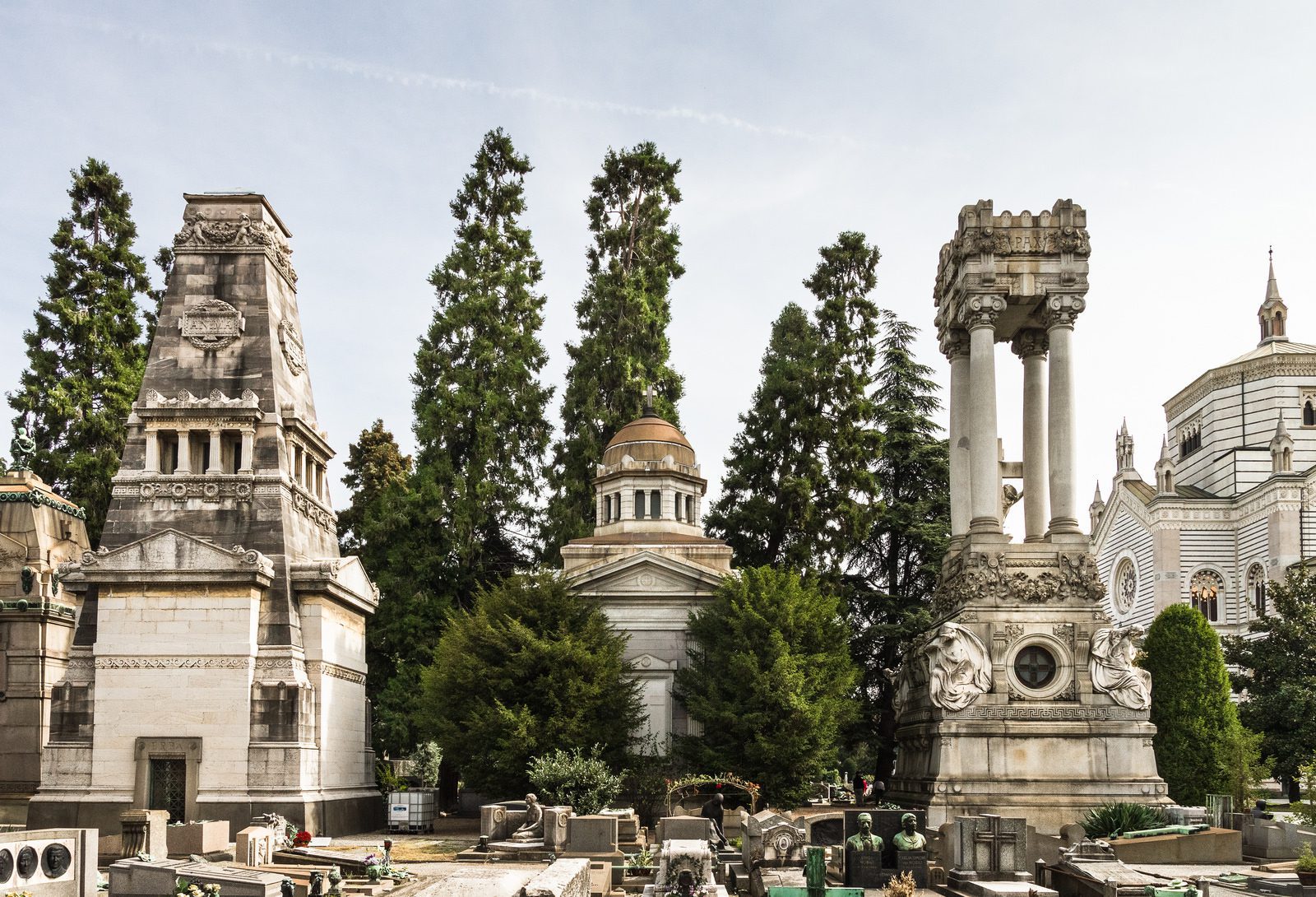 Cemitério Monumental, uma obra de arte pouco visitada em Milão