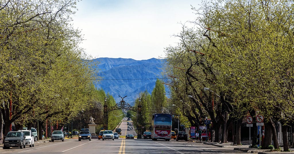 Ruas arborizadas de Mendoza, Argentina