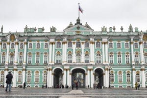 Palácio de Inverno, em São Petersburgo, Rússia