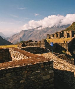Choquequirao se parece muito com Machu Picchu, mas ainda é pouco explorada. A média é de 15 visitantes diários
