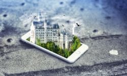 Smartphone projetando um castelo