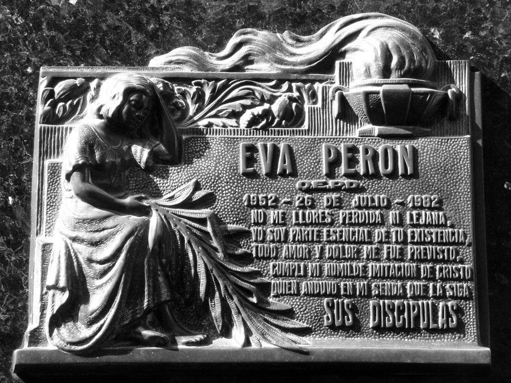 Túmulo de Evita Peron no Cemitério da Recoleta, em Buenos Aires. Créditos: Gisele Rocha