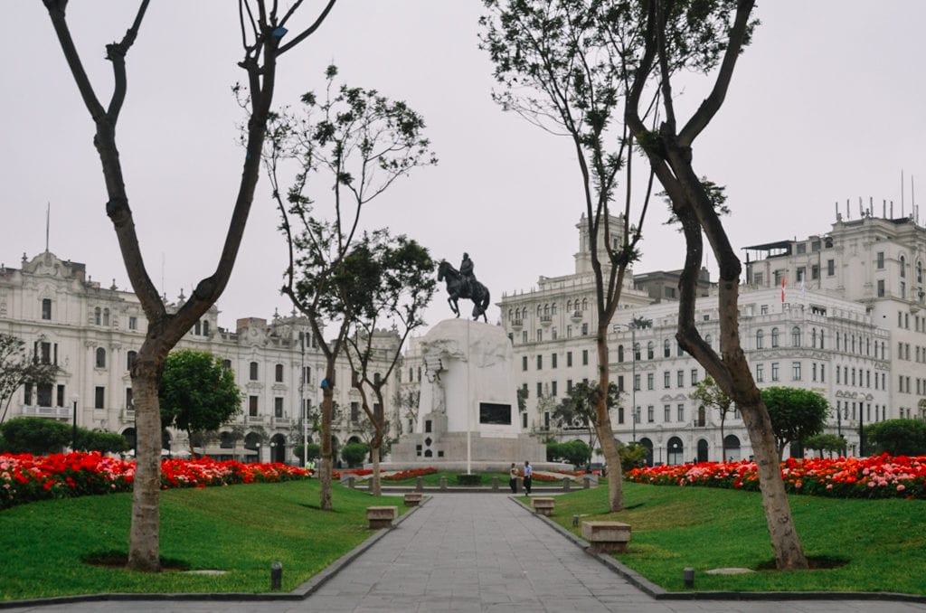 Plaza San Martín, no Centro Histórico de Lima, capital do Peru