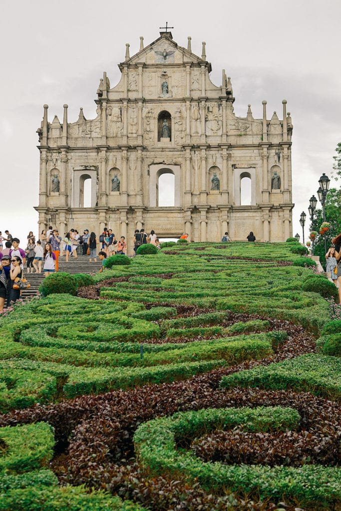 Ruínas de São Pedro, um dos pontos mais visitados em Macau, parte da China onde algumas pessoas ainda falam português