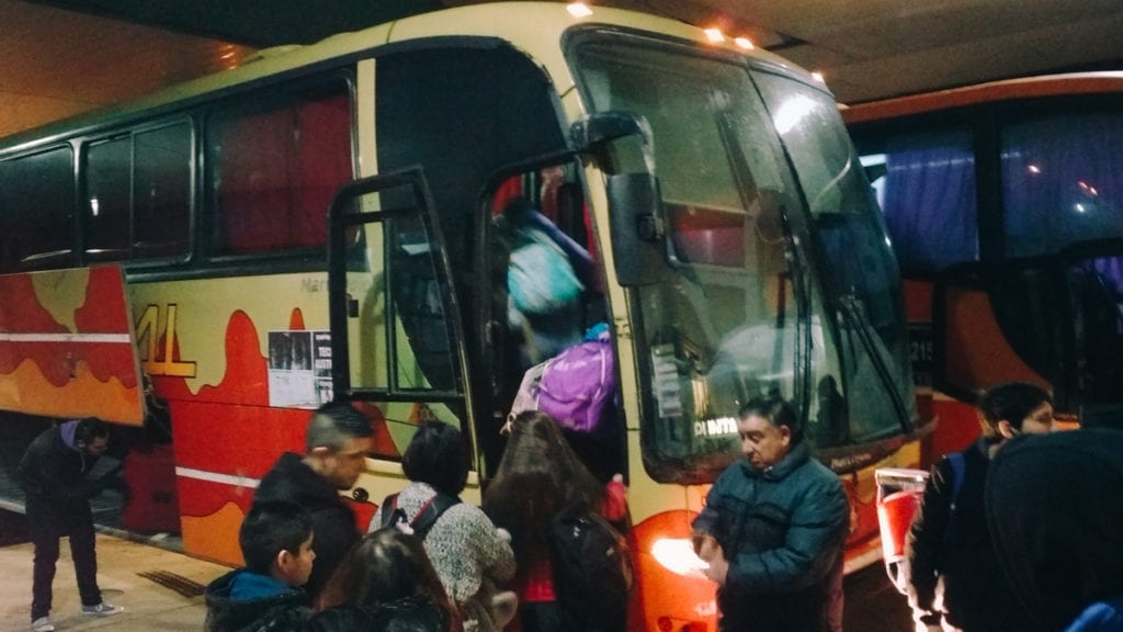 Prestes a encarar 15 horas de viagem de ônibus na Patagônia