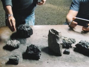Diferentes pedras extraídas na Mina São Simão, onde hoje fica a Mina de visitação Octávio Fontana, em Criciúma, Santa Catarina