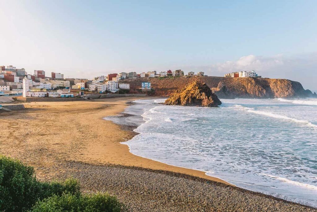 Mirlet é uma pequena vila repleta de praias paradisíacas no Sul do Marrocos