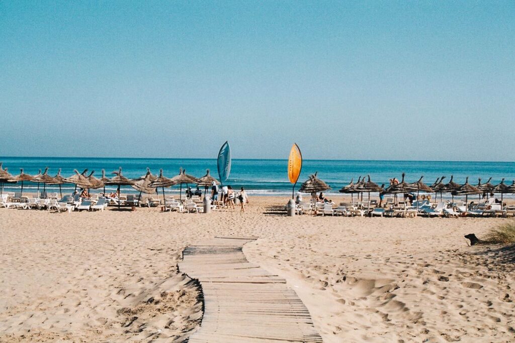 Saïdia é uma das praias mais bonitas do Marrocos e está ma fronteira com a Argélia