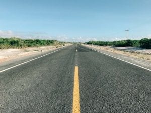 BR-402 no norte do Maranhão, Brasil