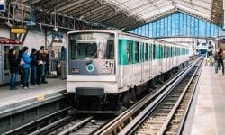 Como se deslocar em Paris através do transporte público