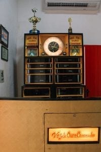 Radiola Voz de Ouro Canarinho, pertencente ao falecido DJ Serralheiro