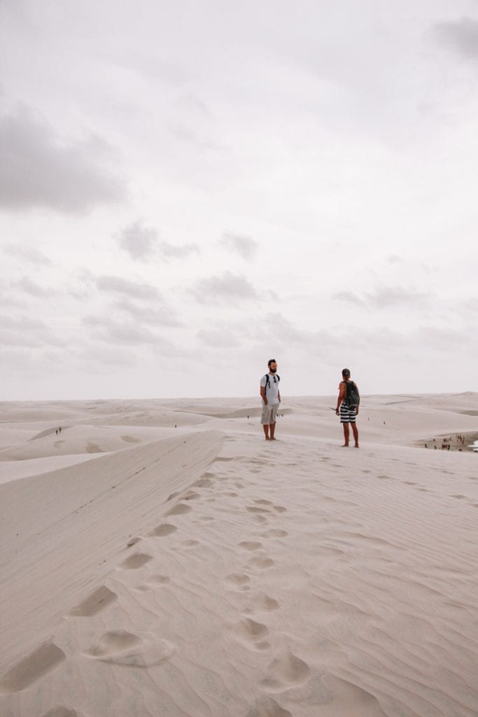 Adriano e Barletta nos Lençóis Maranhenses
